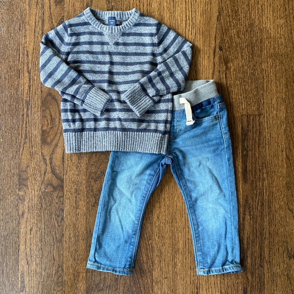 GAP Other - Lightly used GAP sweater + jeans (size 2 years)